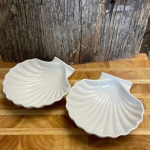 Vintage | Japanese | Oven Proof | Clam Shell | Stackable |Bowls |White |Set of 2